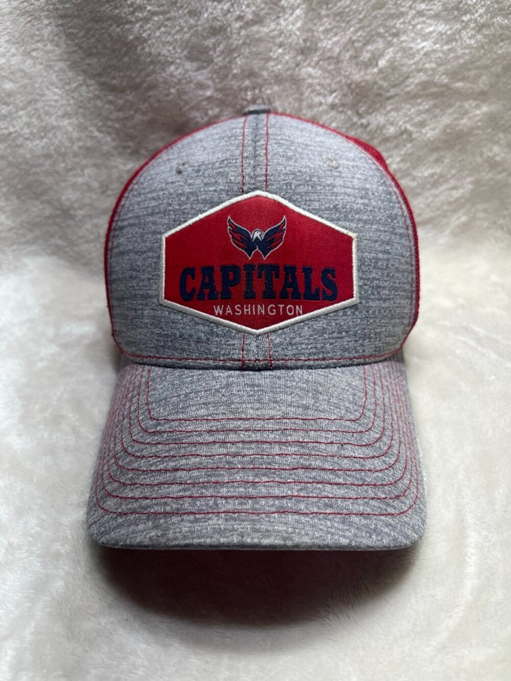 Washington Capitals Hat Fan Favorite Gray Red Mesh Trucker Snapback NHL Cap